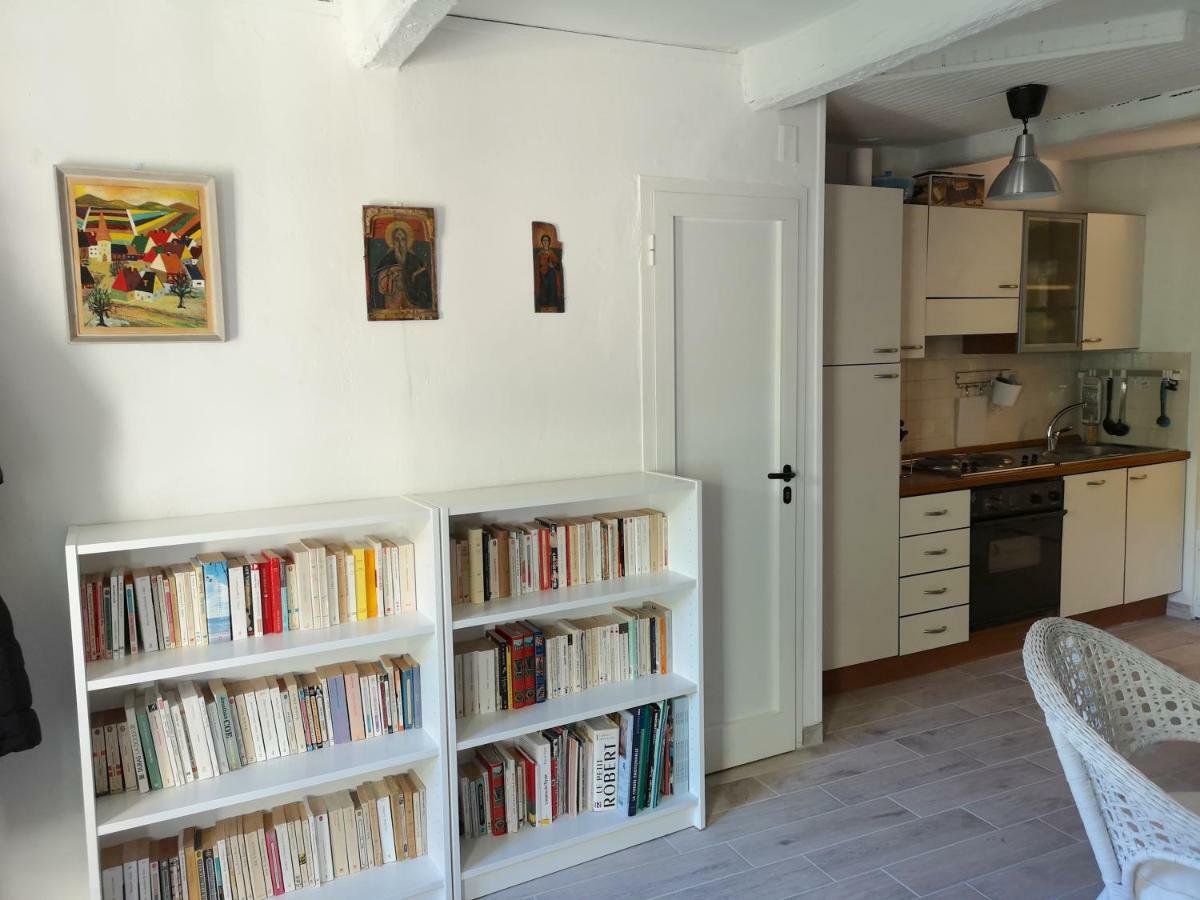 Au Coeur De Tende Leilighet Eksteriør bilde